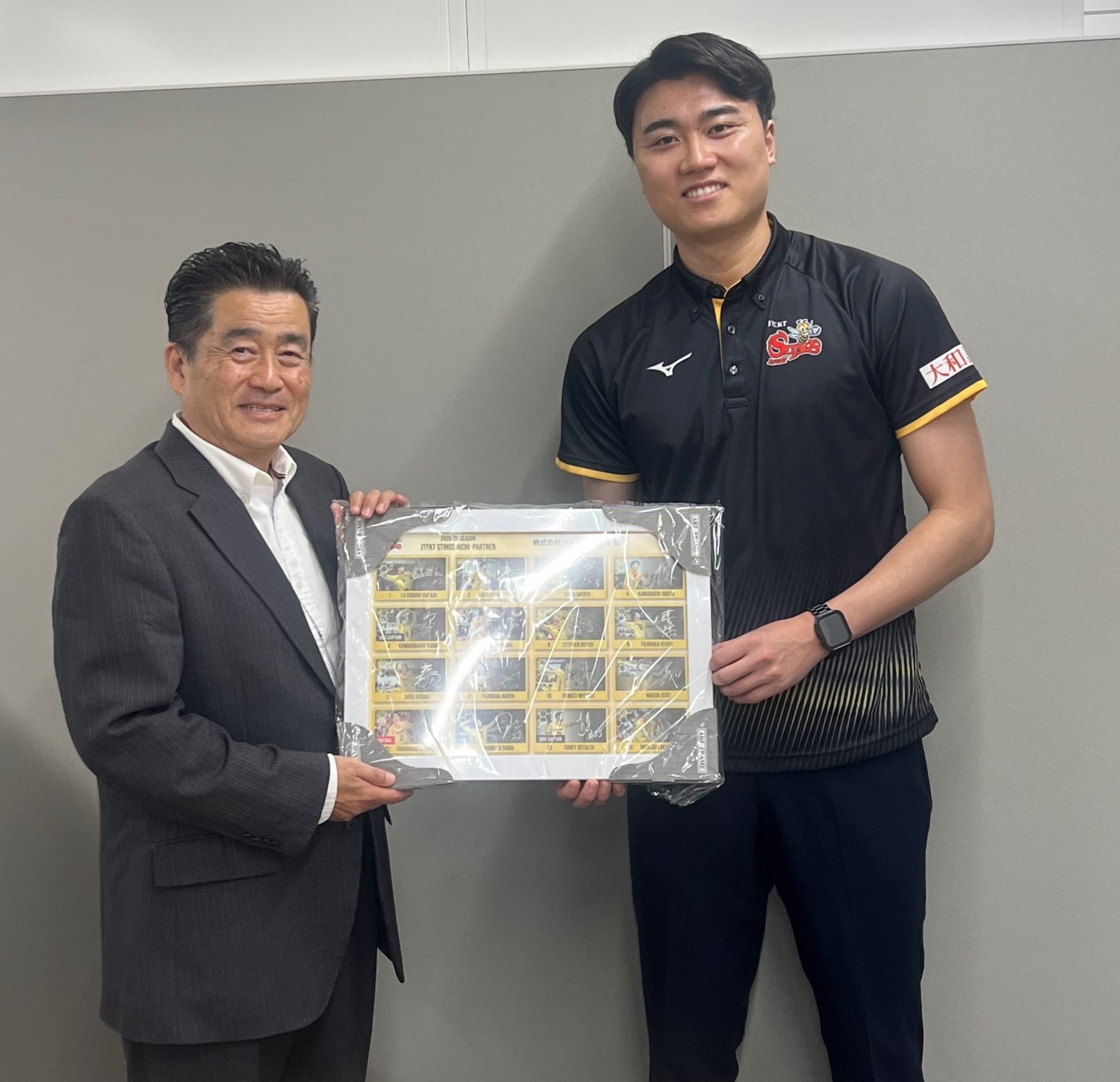 ジェイテクトSTINGS愛知・藤原直也選手がOBPオフィスに来社されました
